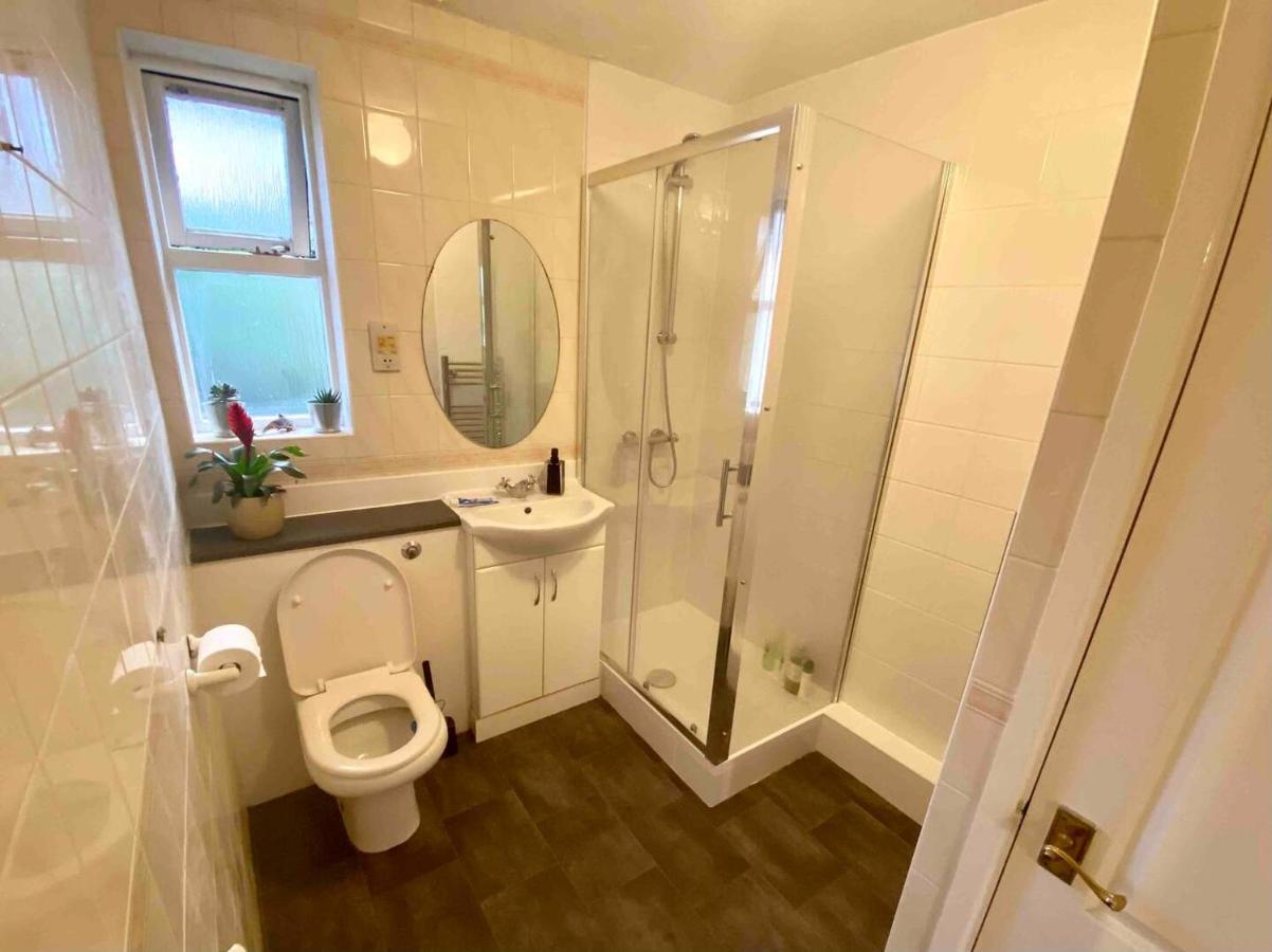 Bright And Comfortable Studio Apartment ロンドン エクステリア 写真